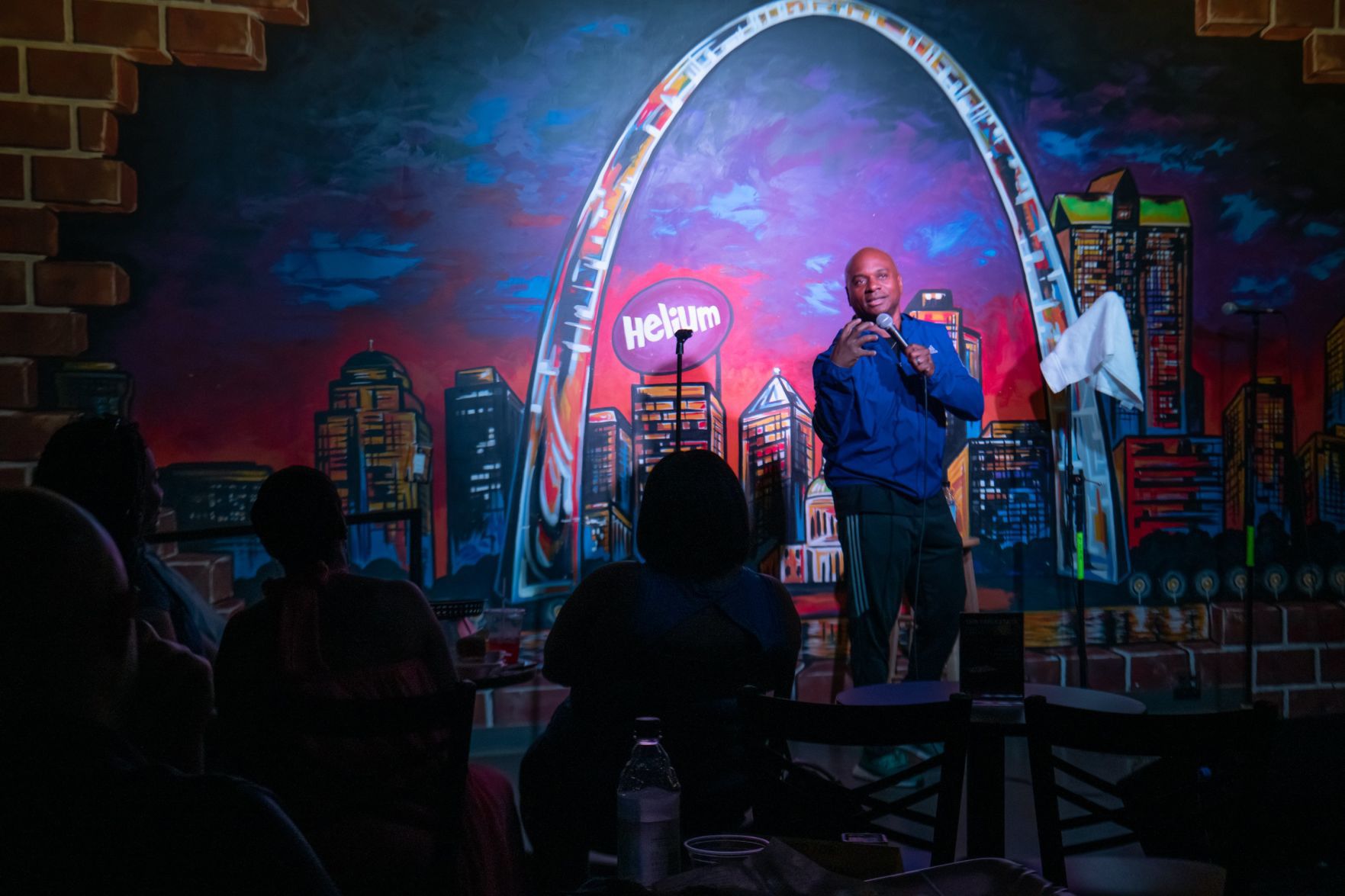 Helium Comedy Club reopens at St. Louis Galleria